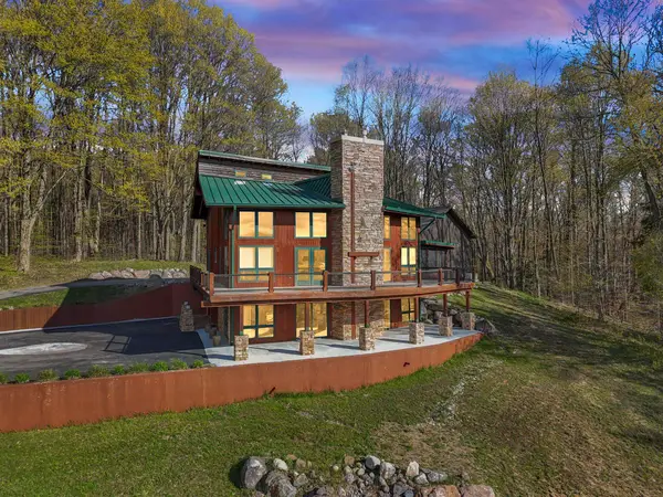 8356 W 38, Cadillac, MI 49601