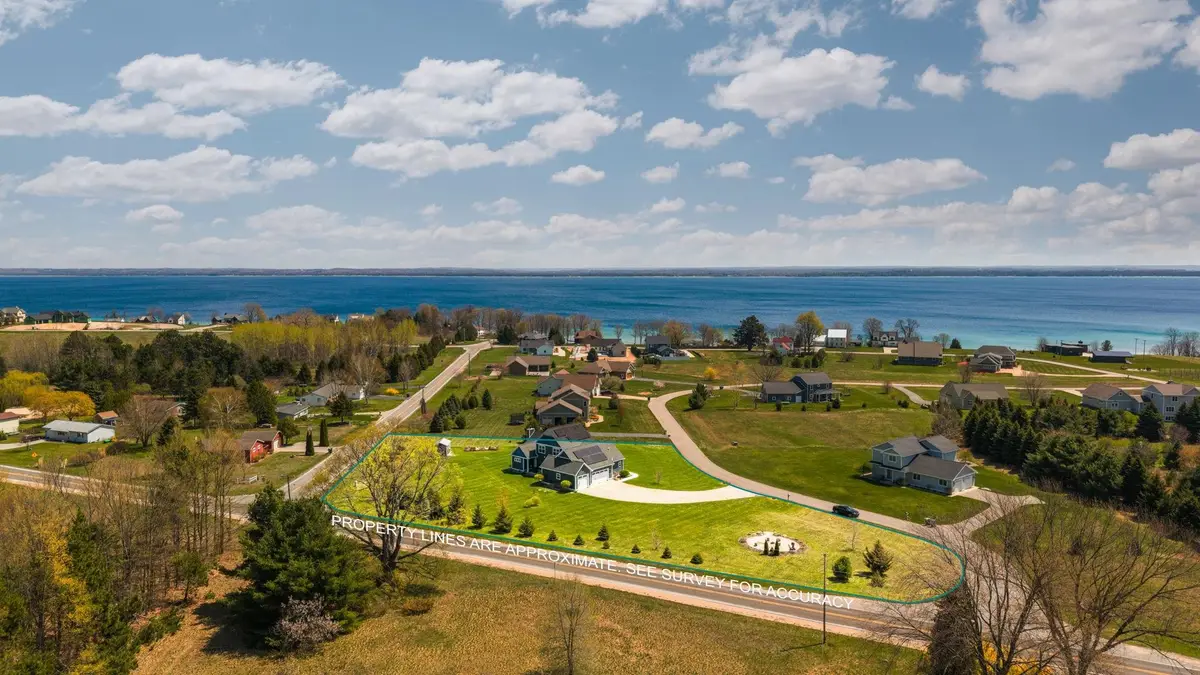 3833 Smokey Cove, Peninsula, MI 49686 - #1