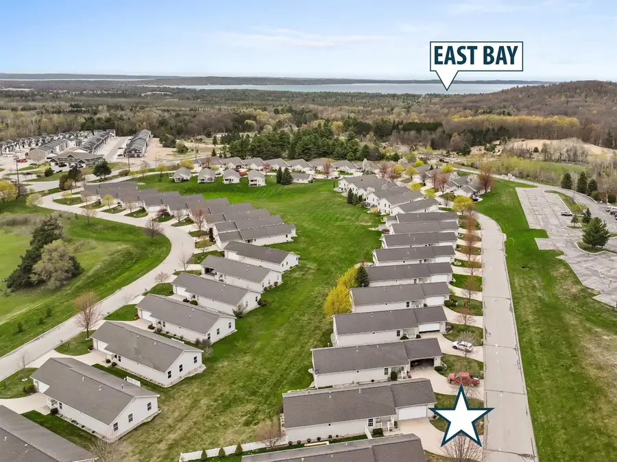 2210 Seaview DR, Traverse City, MI 49686 - #3