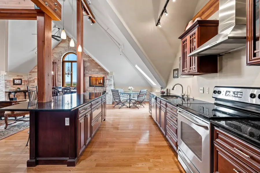 830 Cottageview DR, Traverse City, MI 49684 - #2