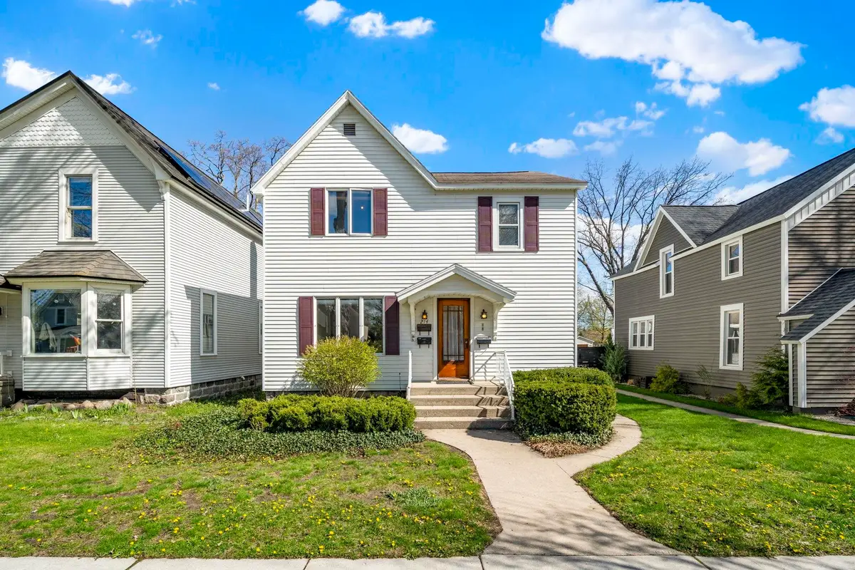 214 W Tenth, Traverse City, MI 49684 - #1