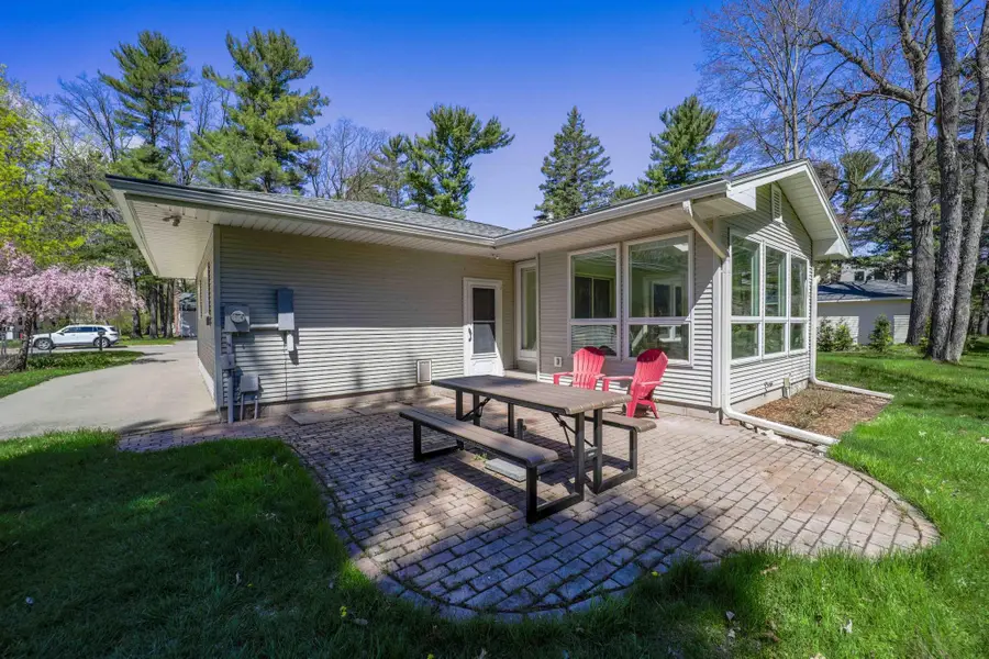 519 Woodland, Traverse City, MI 49686 - #2