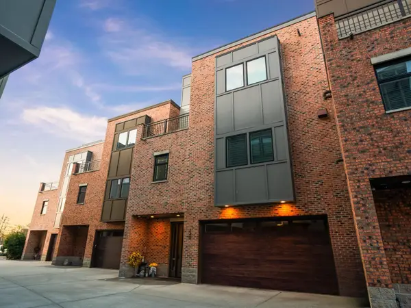 139 Uptown, TraverseCity, MI 49684