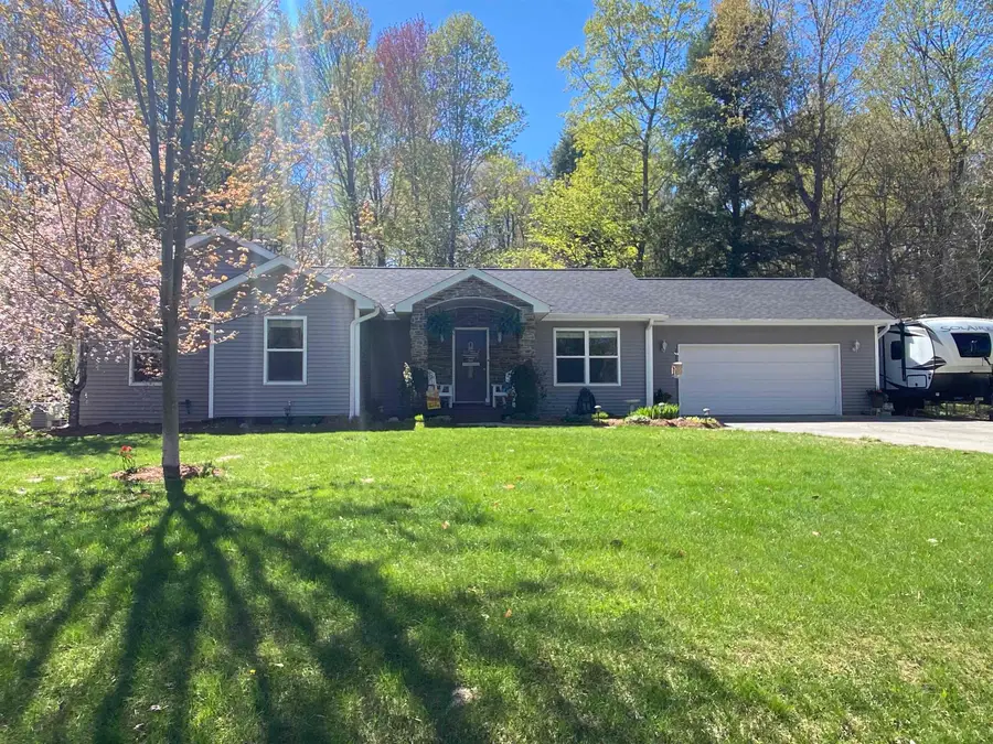 8600 Bent Pine DR, Almira, MI 49650 - #2