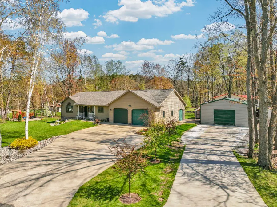 6304 Avon, Cadillac, MI 49601 - #3