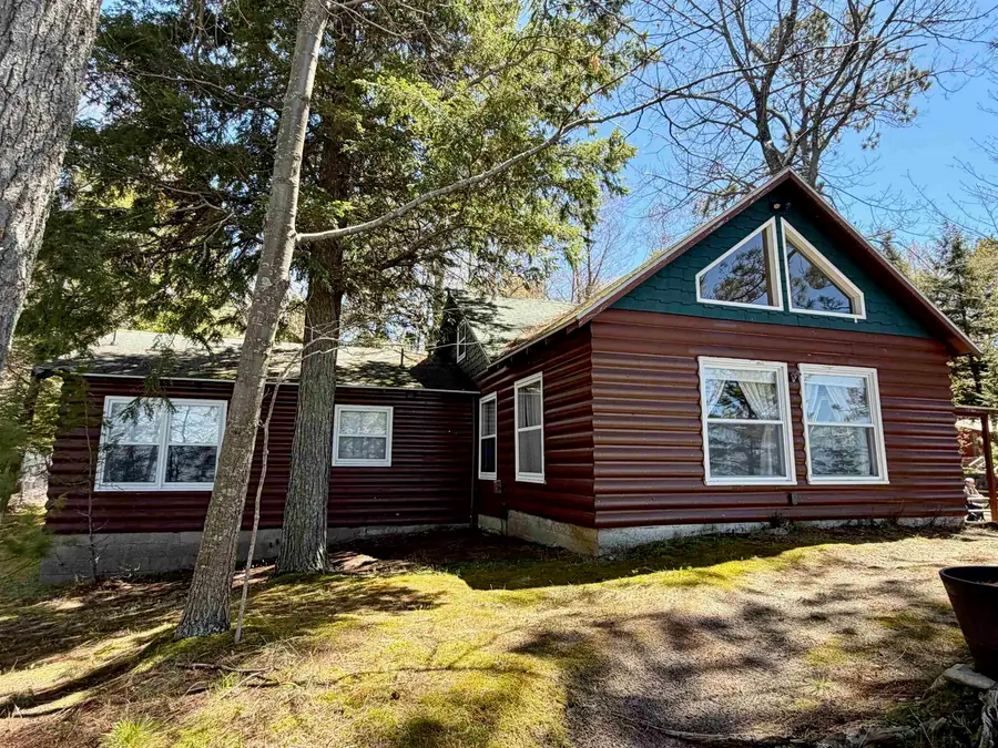 724 S Golden Beach, Kewadin, MI 49648 - #2