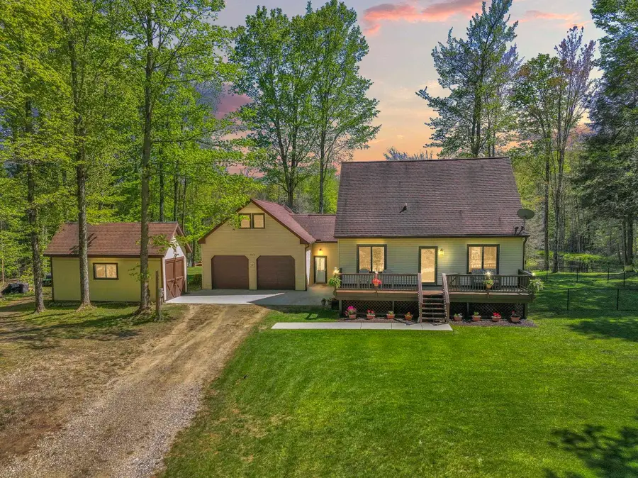 812 Brandon DR, Cadillac, MI 49601 - #2