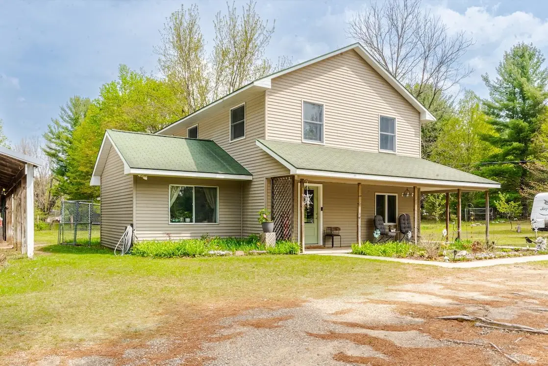 10942 Thiel RD, Long Lake, MI 49685 - #1