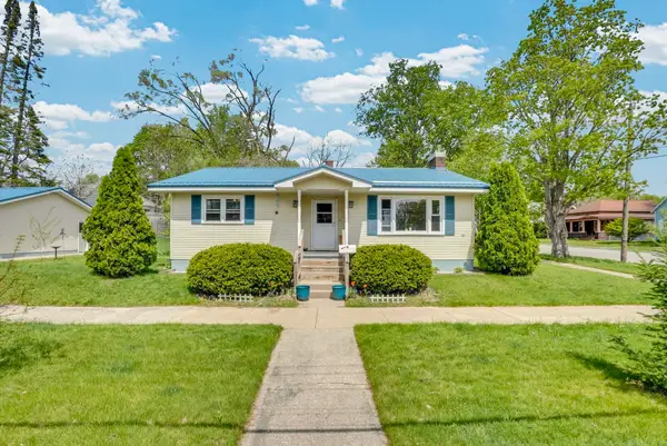 621 Cherry, Cadillac, MI 49601