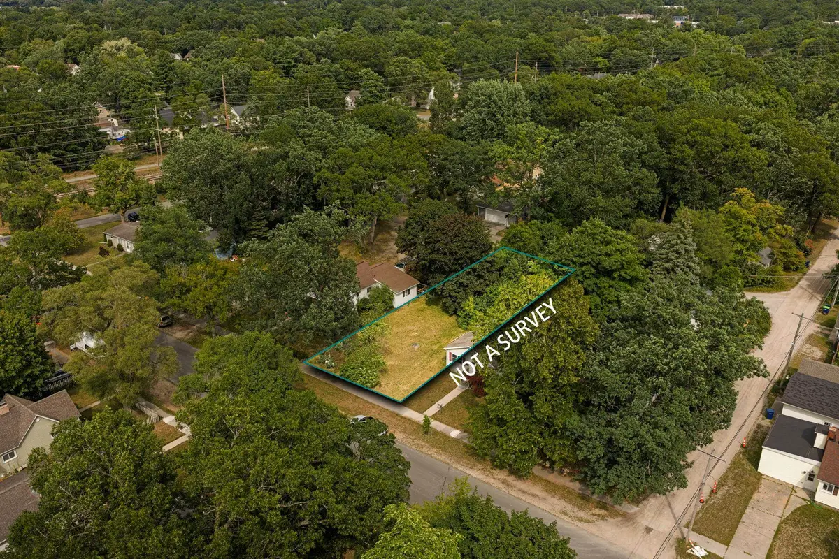 615 Grant, Traverse City, MI 49686 - #1