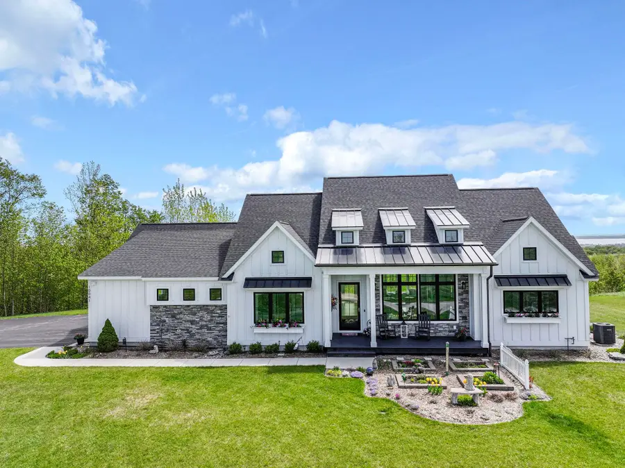 10041 E John Michael, Suttons Bay, MI 49682 - #2