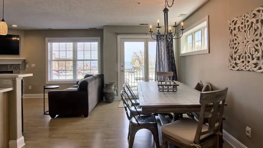 715 E State ST, Traverse City, MI 49686 - #2