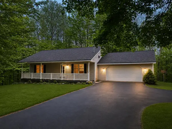 8300 Easy ST, LakeAnn, MI 49650