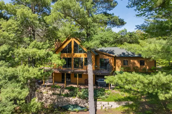 4648 Truax Lake RD, Williamsburg, MI 49690