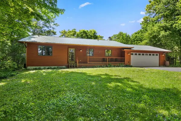 2160 S Maple Valley, SuttonsBay, MI 49682