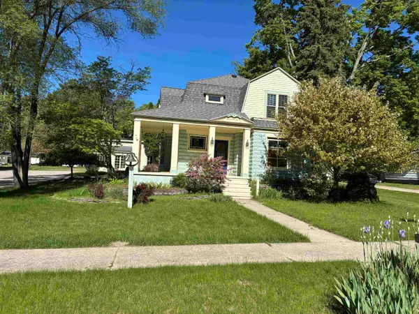 407 N Bridge, Bellaire, MI 49615