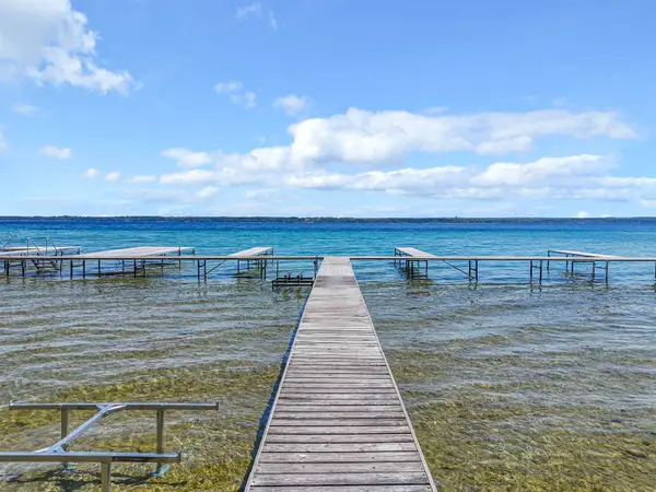 10159 Council Oak, TraverseCity, MI 49686
