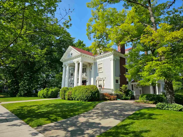 230 Wellington, TraverseCity, MI 49686