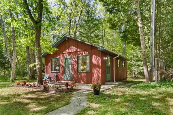 5328 Birch, Honor, MI 49640