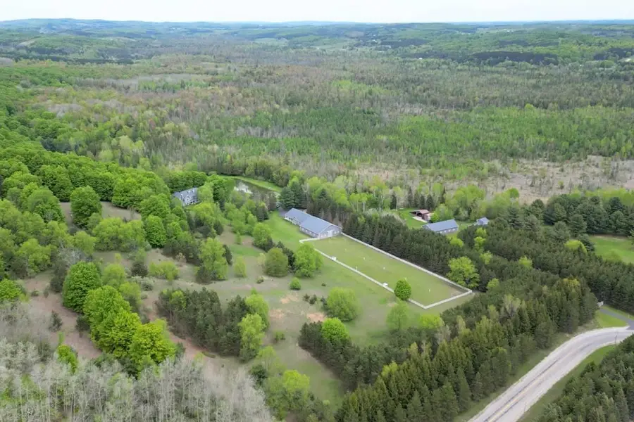 8401 S Sullivan RD, Cedar, MI 49621 - #3