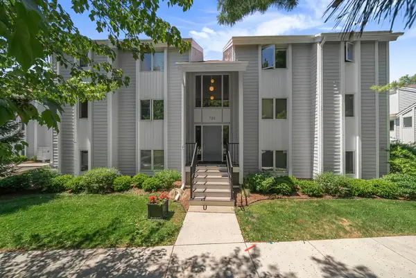 720 Centre, TraverseCity, MI 49686