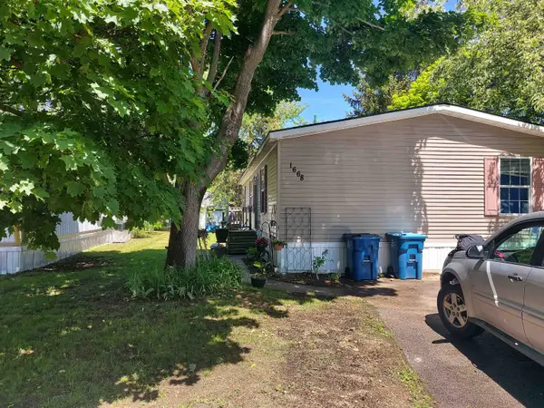 1668 Rex PL, TraverseCity, MI 49686