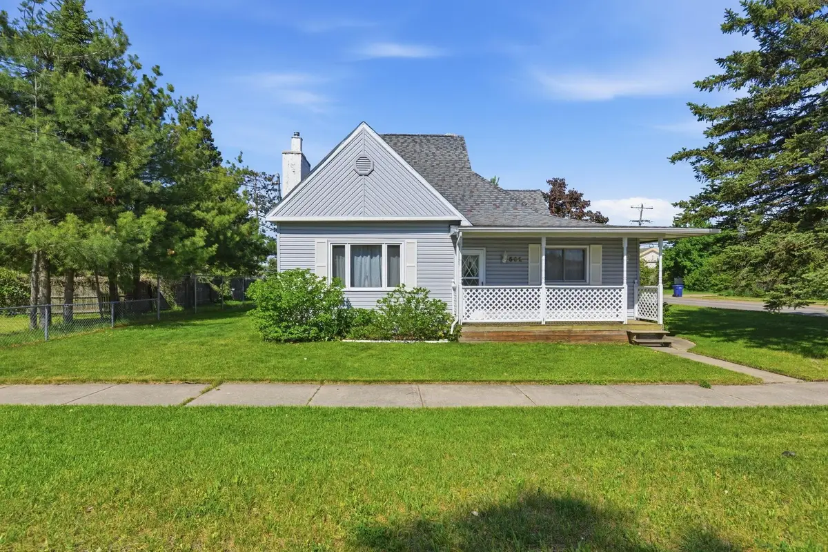 502 S Court, Gaylord, MI 49735 - #1