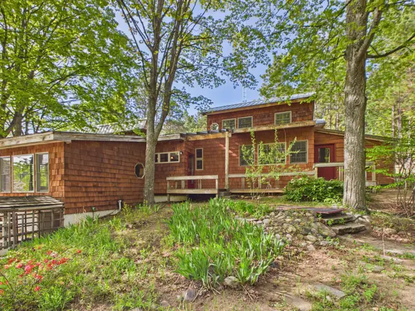 10953 E Pobuda, SuttonsBay, MI 49682