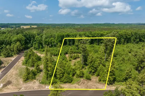 8886 Hemlock Hill, TraverseCity, MI 49685
