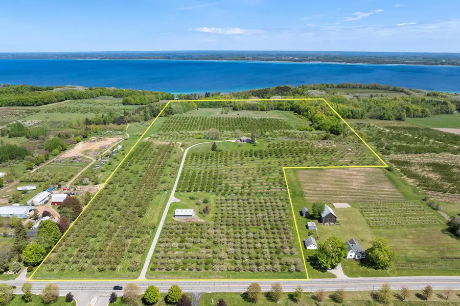 12586 Center, Peninsula, MI 49686 - #2