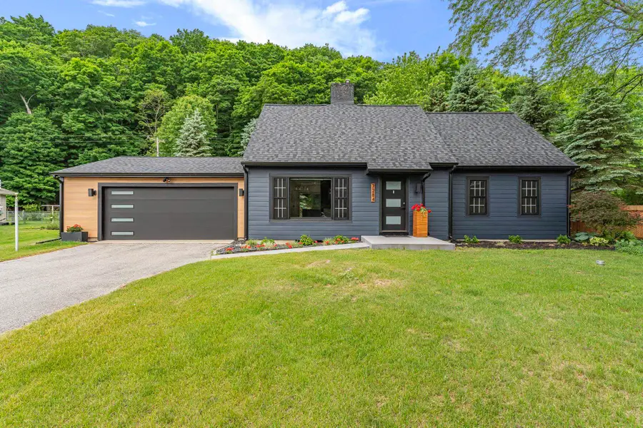 7284 S West Bayshore, Traverse City, MI 49684 - #2