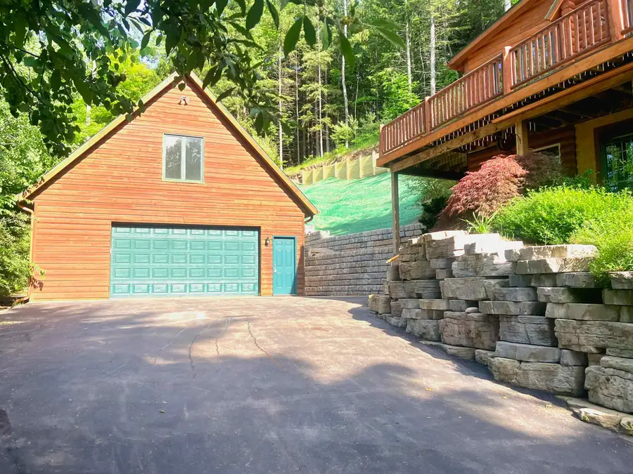 790 N Eckhardt RD, Central Lake, MI 49615 - #2