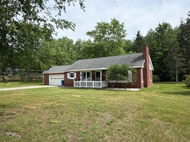 1693 Chestnut, Cadillac, MI 49601 - #3