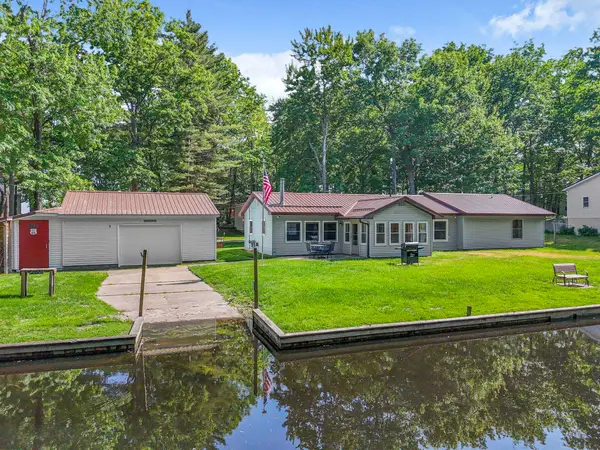 311 W Lake DR, Cadillac, MI 49601