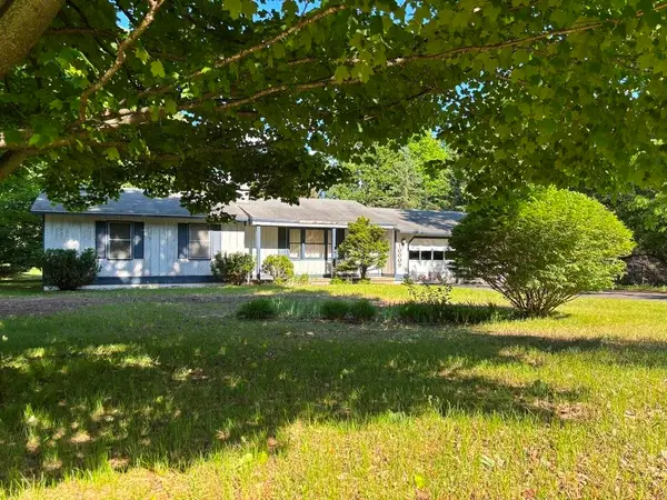 10009 E Lakeview Hills RD, TraverseCity, MI 49684