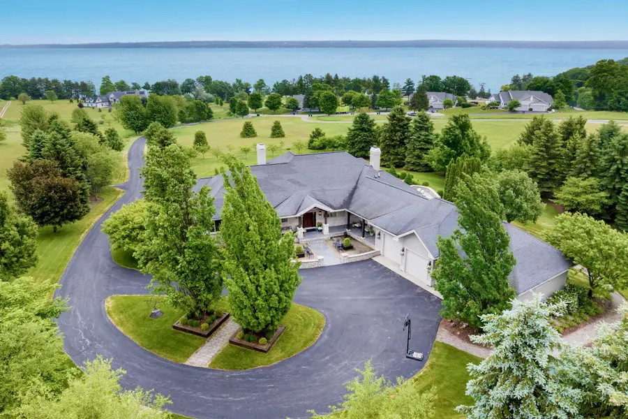 8546 East Beach, Peninsula, MI 49686 - #3