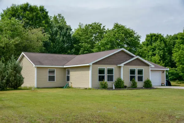 9677 Westwood, TraverseCity, MI 49685