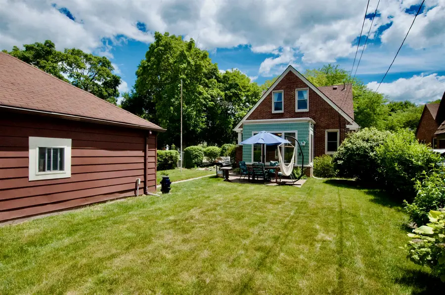 2606 Edgemont, Trenton, MI 48183 - #2
