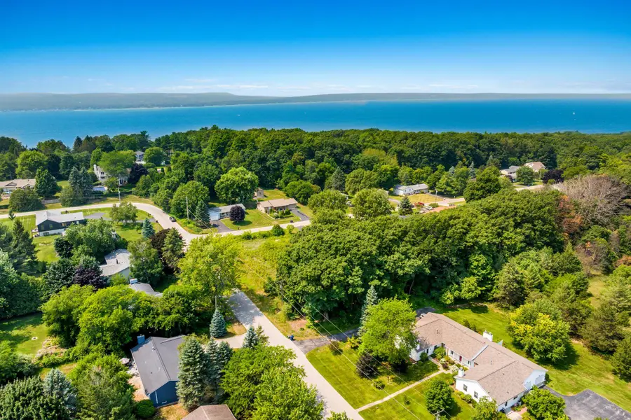 7016 Hilltop, Peninsula, MI 49686 - #3