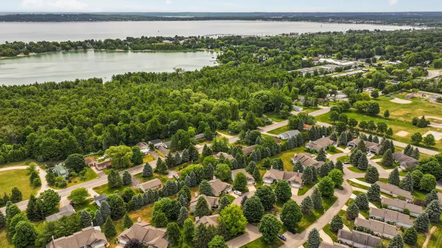 12016 S Elk, Greilickville, MI 49684 - #3