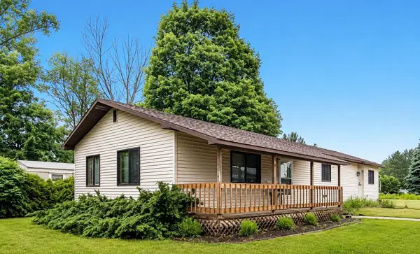 5250 W Mobile, TraverseCity, MI 49685