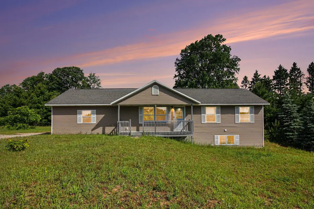 8394 King Arthurs, Kingsley, MI 49649 - #1