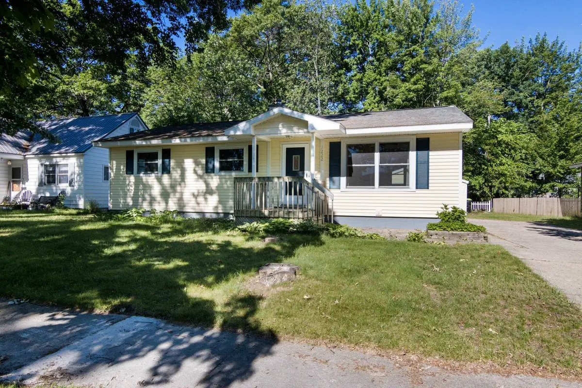 1222 Arbutus, Traverse City, MI 49686 - #1