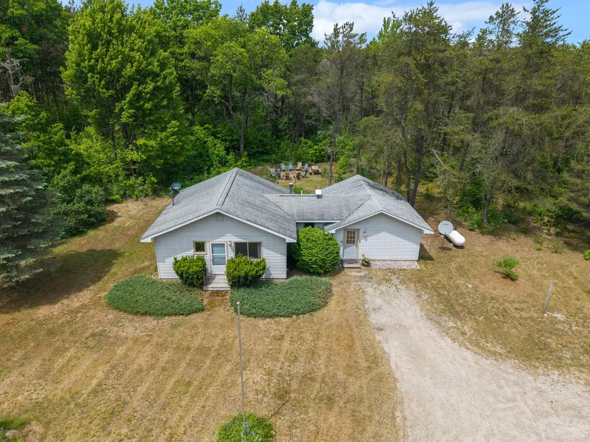14764 Cinder, Beulah, MI 49617 - #1