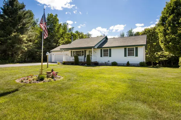 3158 E Duck Lake, Grawn, MI 49637