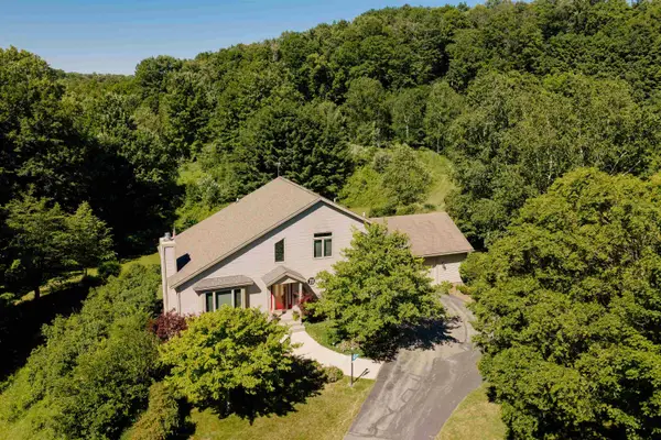 1133 Dracka RD, TraverseCity, MI 49685