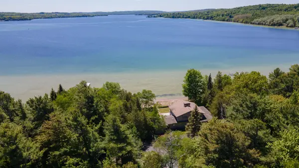 5254 N Manitou, Leland, MI 49654