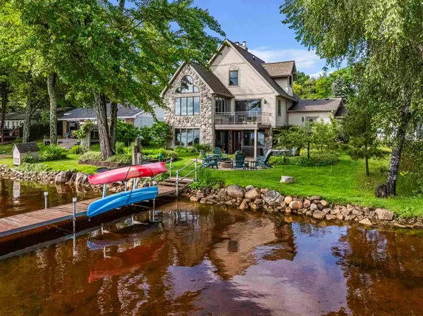225 W Lake, Cadillac, MI 49601