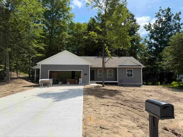 1118 Birmley Estates DR, TraverseCity, MI 49696