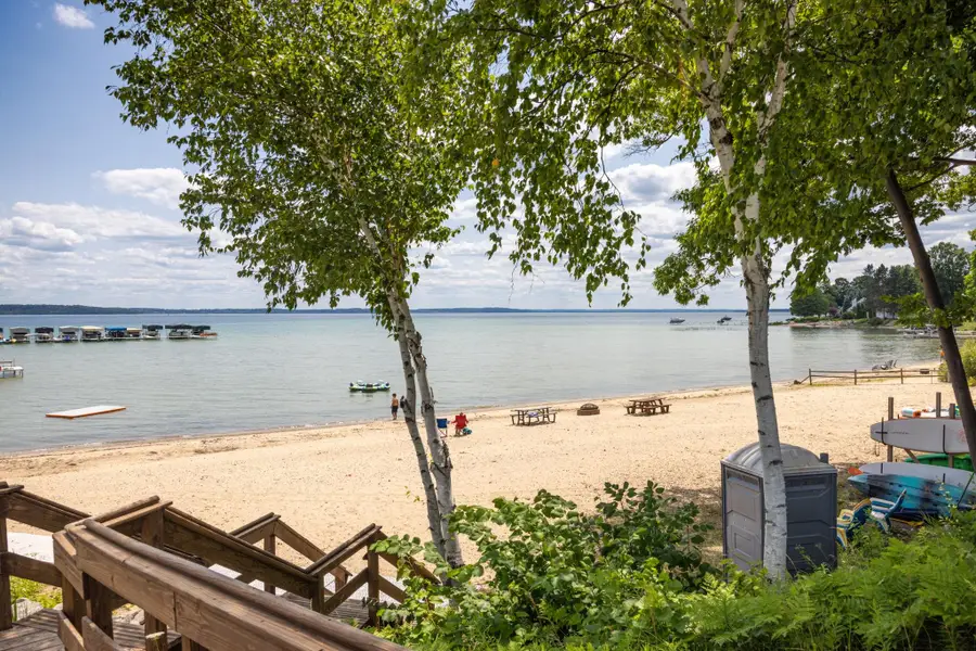 5552 S Spyglass Ridge, Bingham, MI 49682 - #2